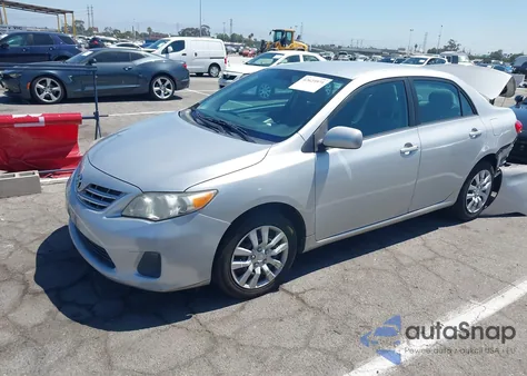 2013 Toyota Corolla Le z USA, uszkodzony, nr VIN 5YFBU4EE8DP107916